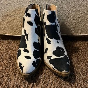 White and black cow print booties, size 9. Barn Babe brand